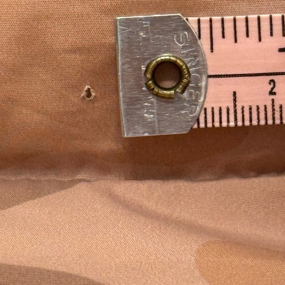 Fabletics Cloudshell Cropped Puffer Jacket XXS Beige Camo - Picture 13 of 15